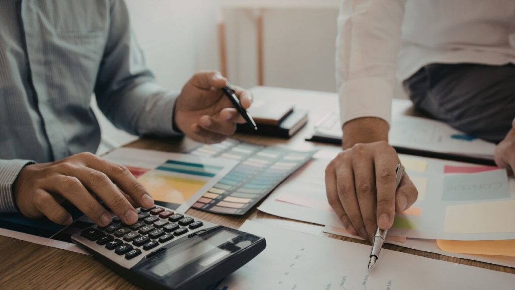 Estratégias para investir em FIIs de tijolo base 10