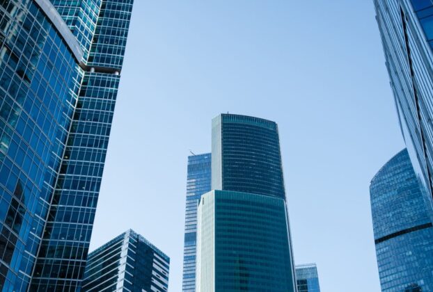 Investir em REITs